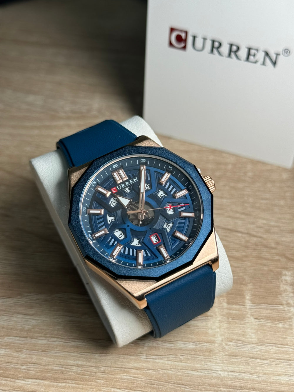 Reloj Curren 8437 azul