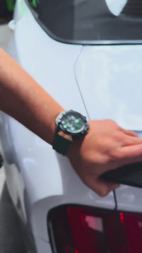 Video del reloj Curren 8462 en uso, detalle de caja y pulso